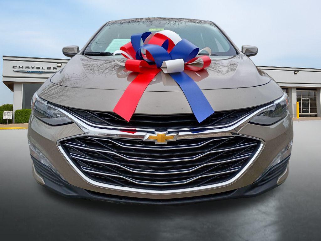 used 2023 Chevrolet Malibu car, priced at $13,999