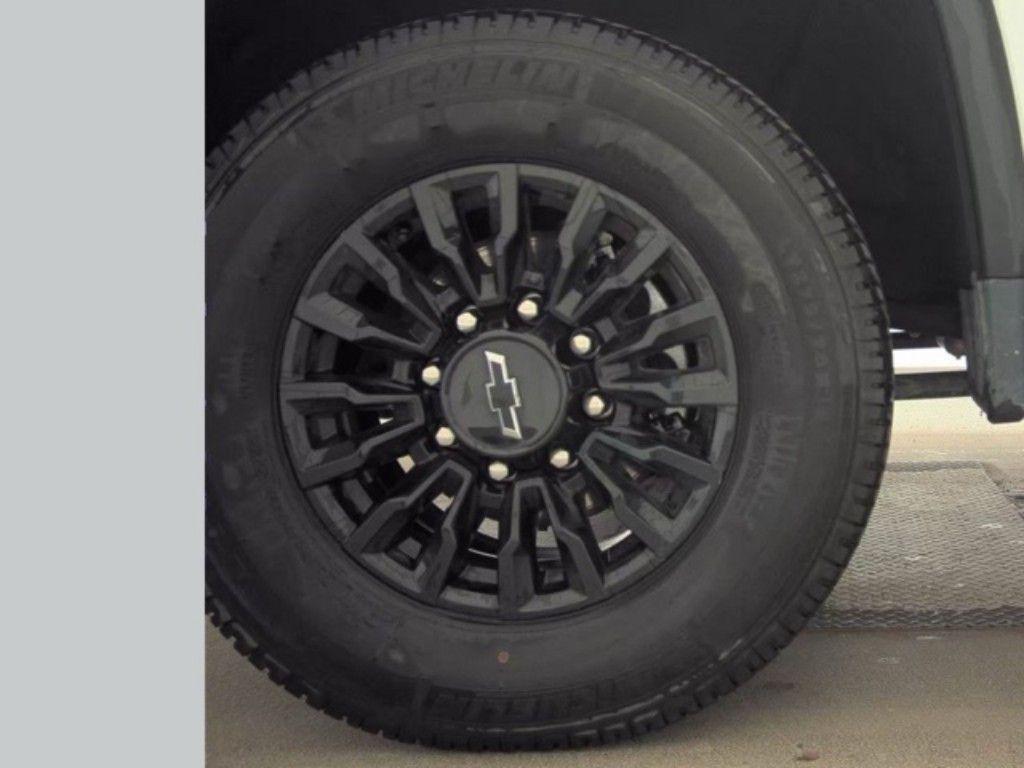 used 2025 Chevrolet Silverado 2500 car, priced at $45,250