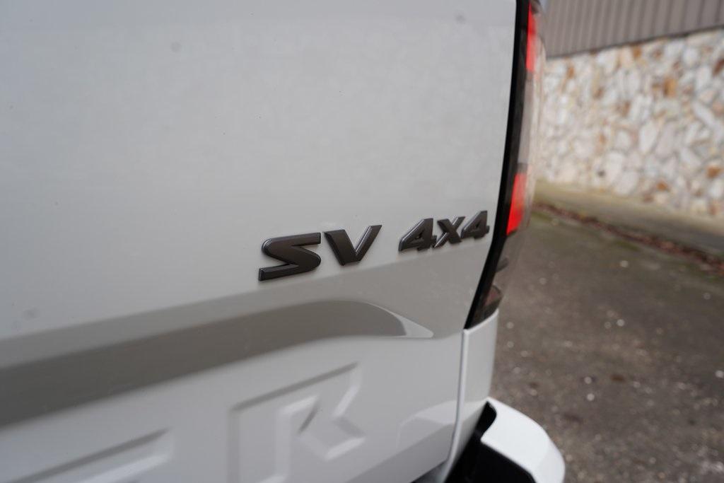 used 2023 Nissan Frontier car, priced at $29,999