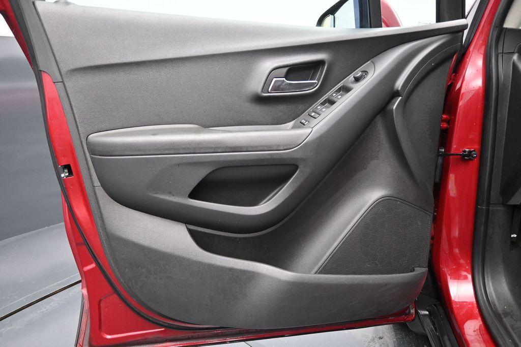 used 2015 Chevrolet Trax car, priced at $5,999