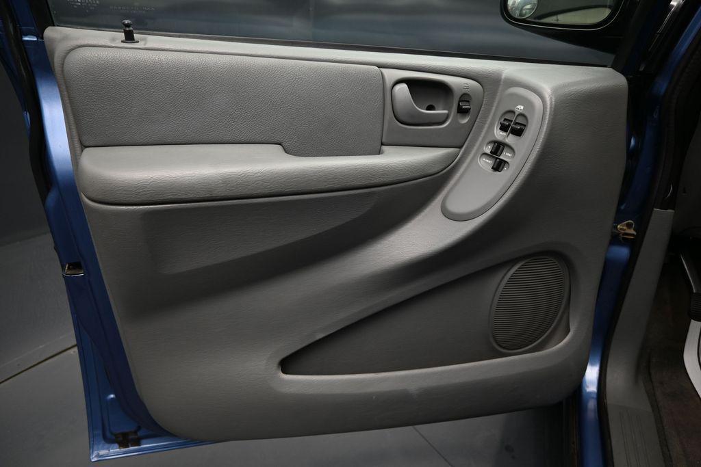 used 2007 Dodge Grand Caravan car, priced at $5,798
