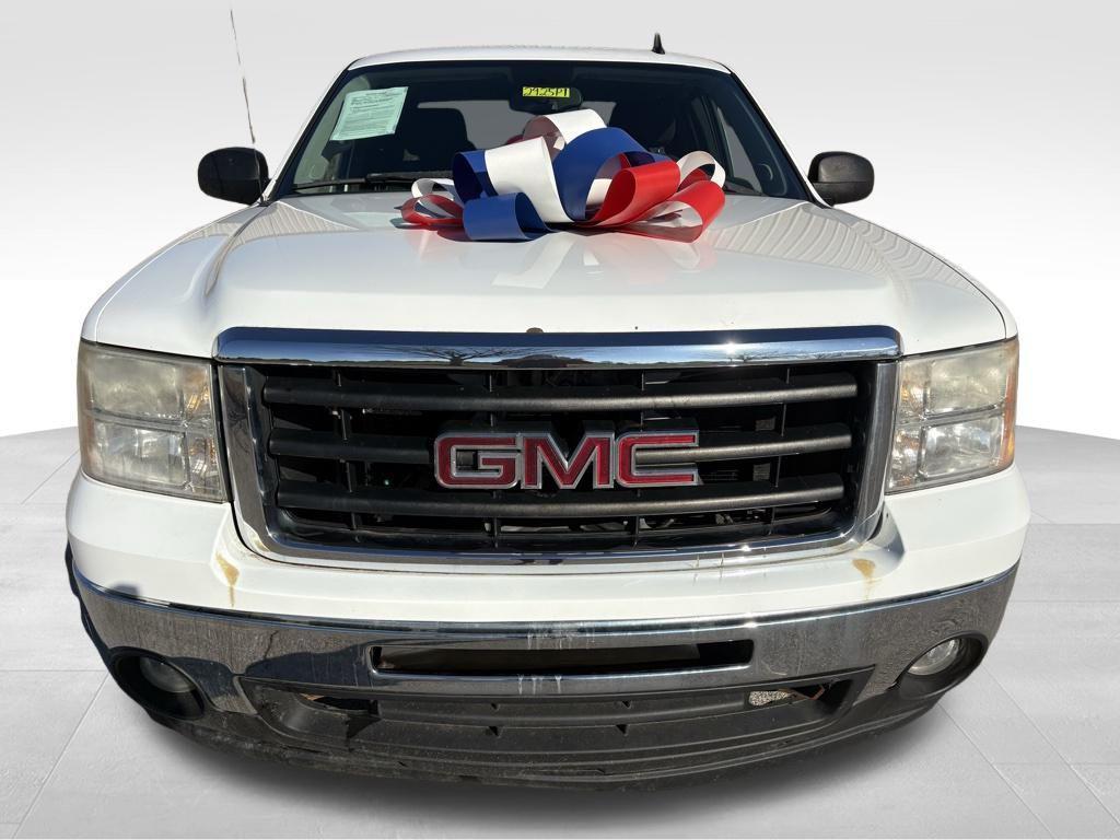 used 2011 GMC Sierra 1500 car, priced at $9,999