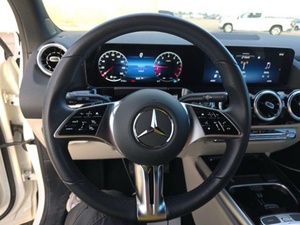used 2025 Mercedes-Benz GLA 250 car, priced at $33,999