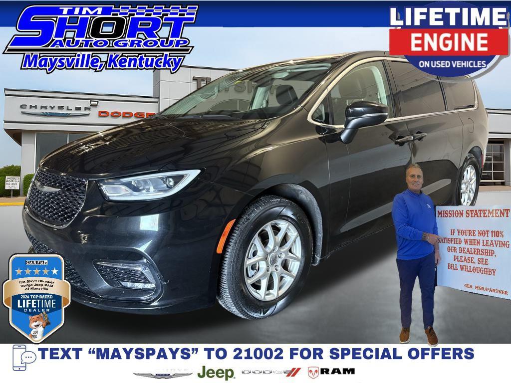 used 2023 Chrysler Pacifica car, priced at $21,999
