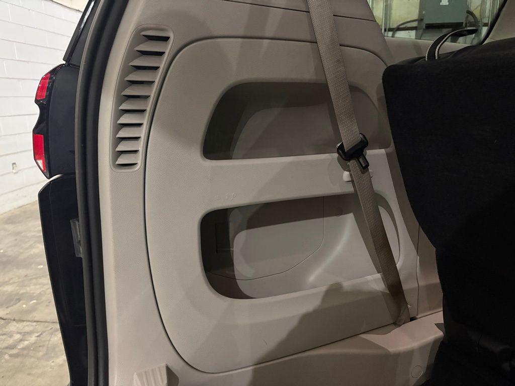 used 2023 Chrysler Pacifica car, priced at $21,999