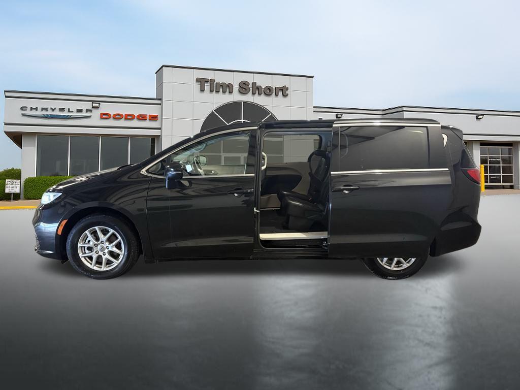 used 2023 Chrysler Pacifica car, priced at $21,999