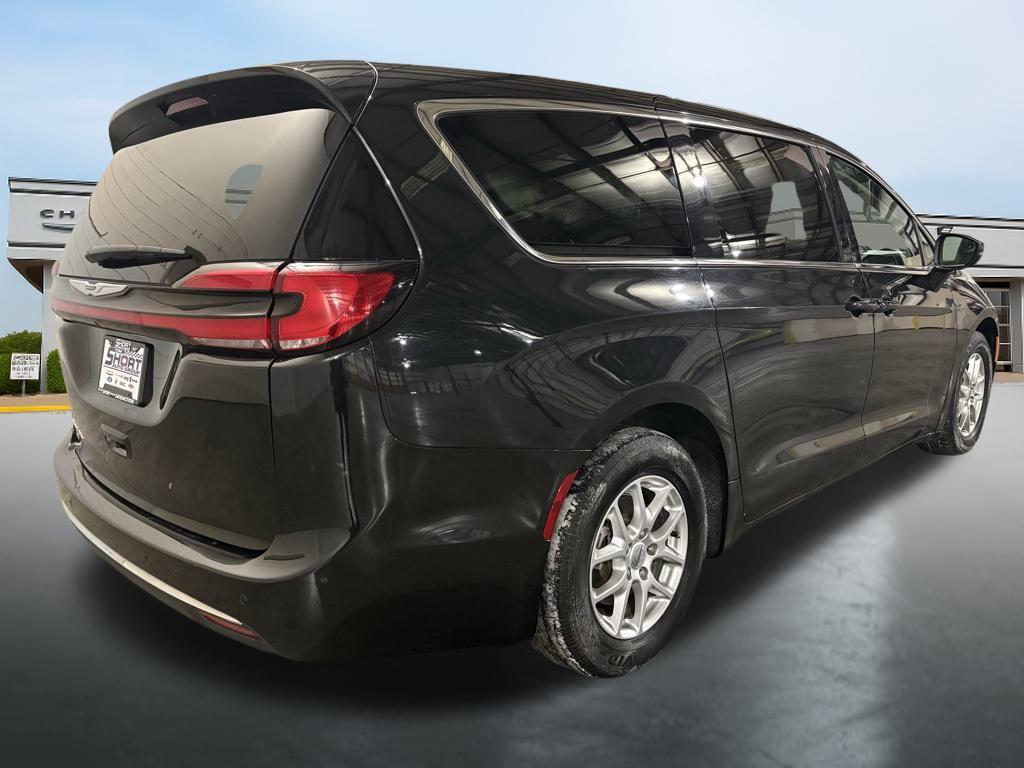 used 2023 Chrysler Pacifica car, priced at $21,999