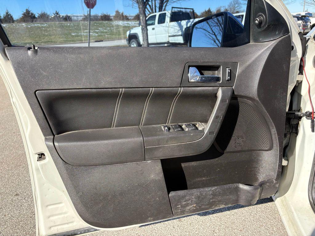 used 2009 Ford Focus car, priced at $2,999