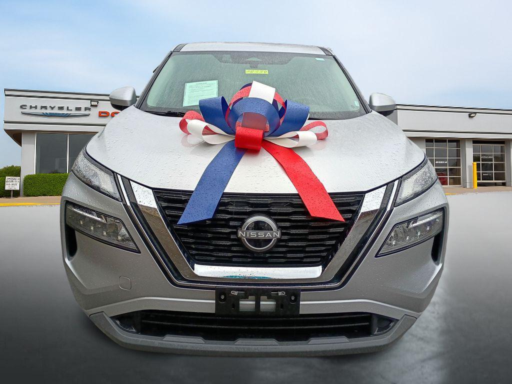 used 2023 Nissan Rogue car, priced at $17,999