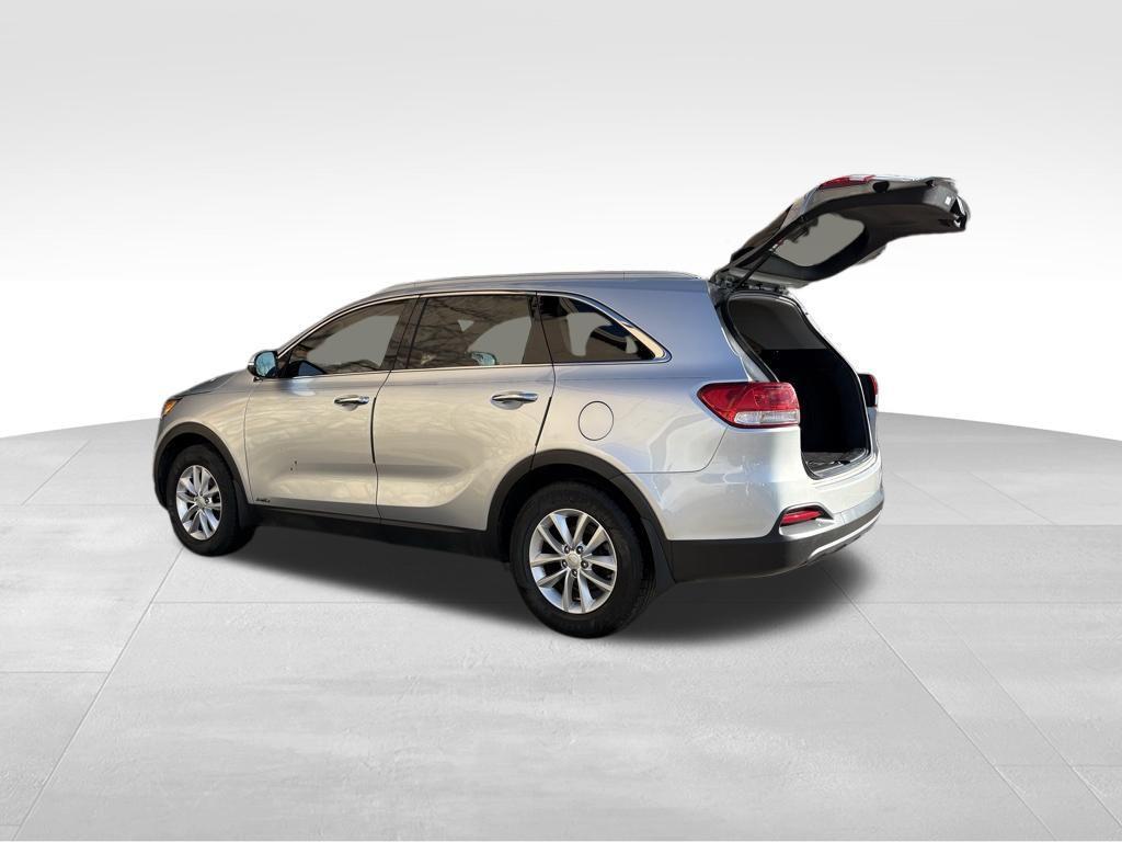 used 2017 Kia Sorento car, priced at $4,800