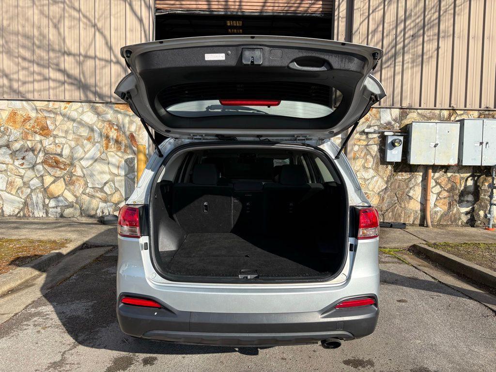 used 2017 Kia Sorento car, priced at $4,800