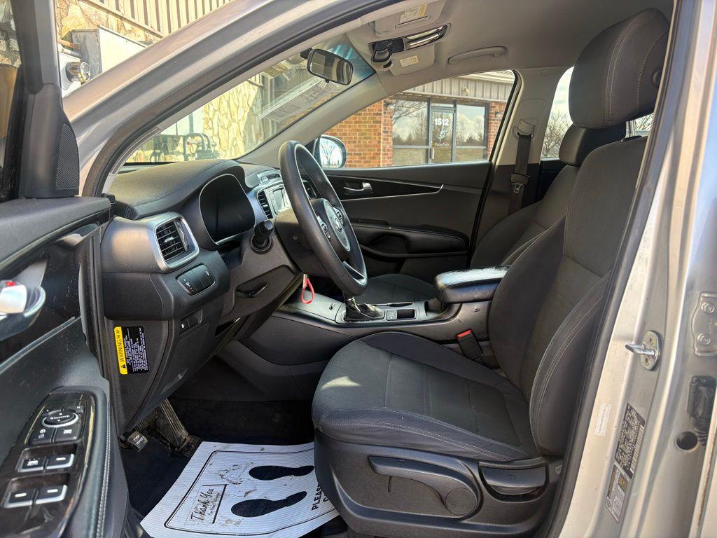 used 2017 Kia Sorento car, priced at $4,800