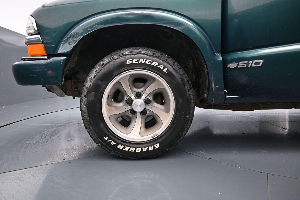 used 1998 Chevrolet S-10 car, priced at $3,799