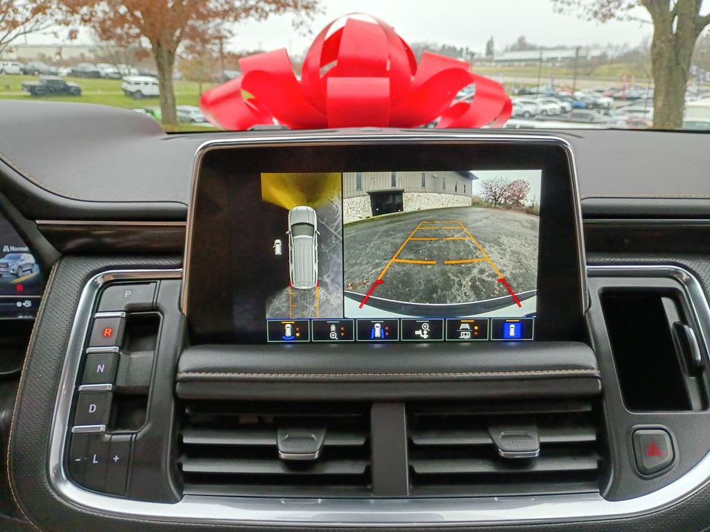 used 2024 GMC Yukon car, priced at $60,000