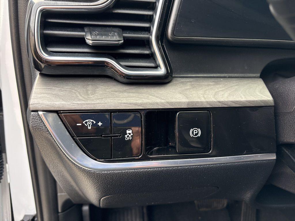 used 2025 Kia Sportage car, priced at $26,999