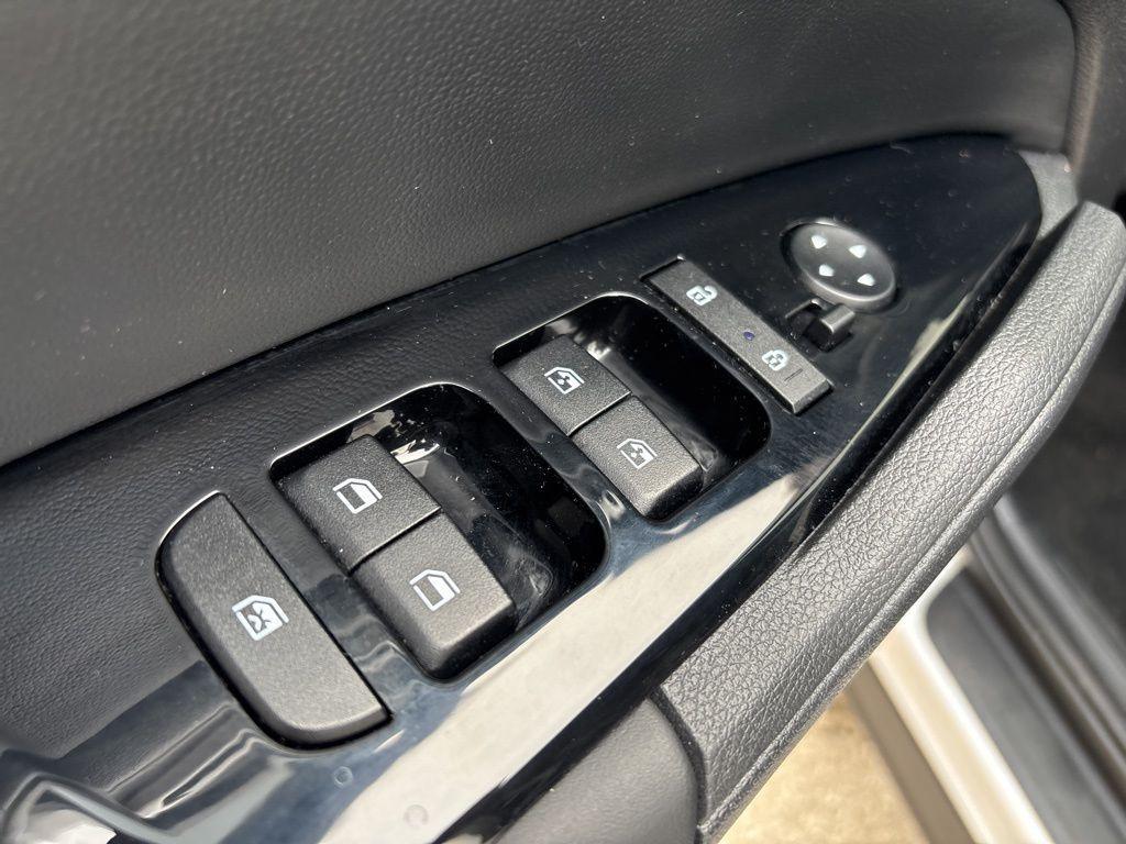 used 2025 Kia Sportage car, priced at $26,999