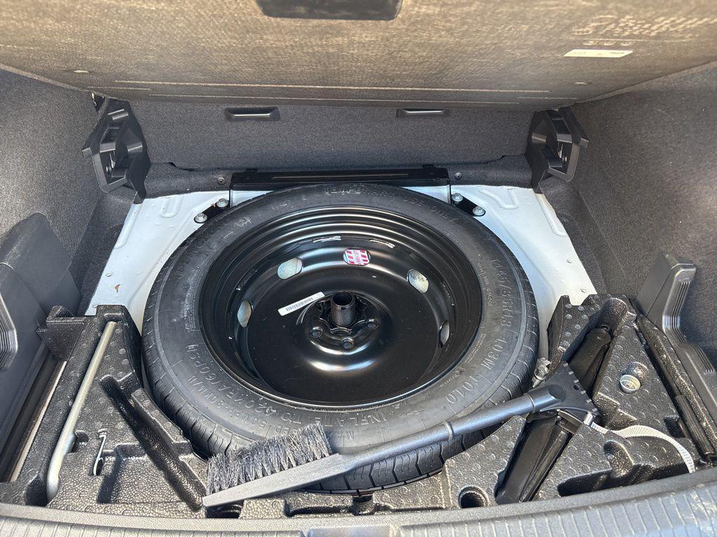 used 2024 Volkswagen Tiguan car, priced at $21,999