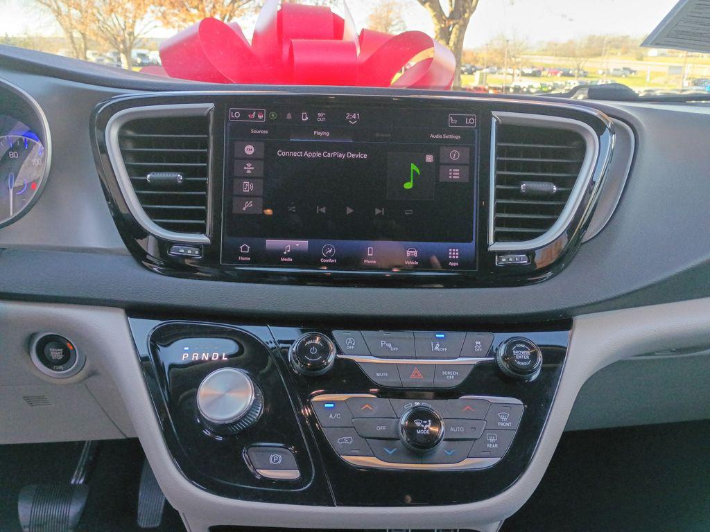 used 2023 Chrysler Pacifica car, priced at $19,000