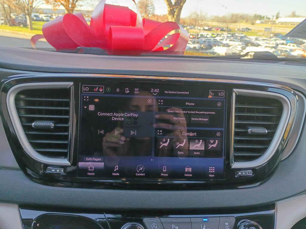 used 2023 Chrysler Pacifica car, priced at $19,000