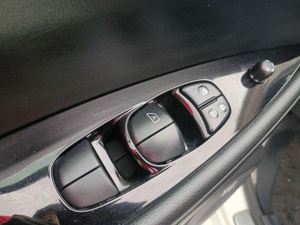 used 2021 Nissan Leaf car, priced at $9,999