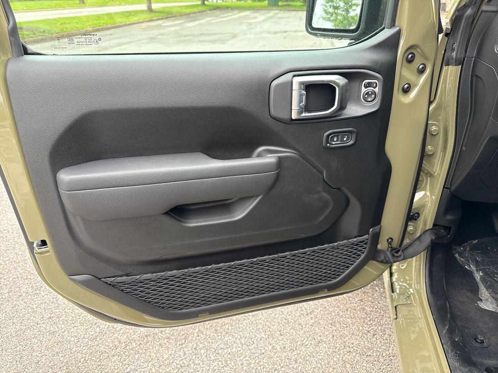 new 2025 Jeep Wrangler car, priced at $38,758