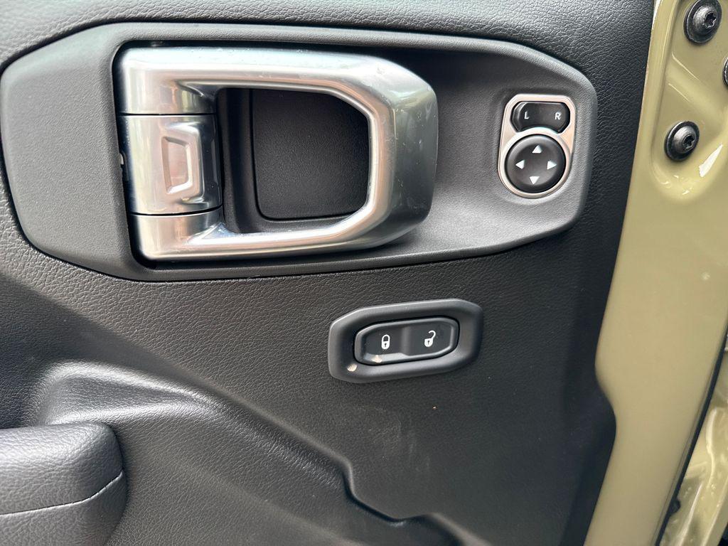 new 2025 Jeep Wrangler car, priced at $38,758