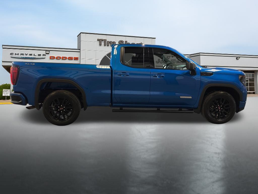 used 2023 GMC Sierra 1500 car, priced at $35,700