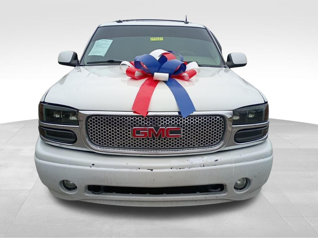 used 2003 GMC Yukon car, priced at $3,000