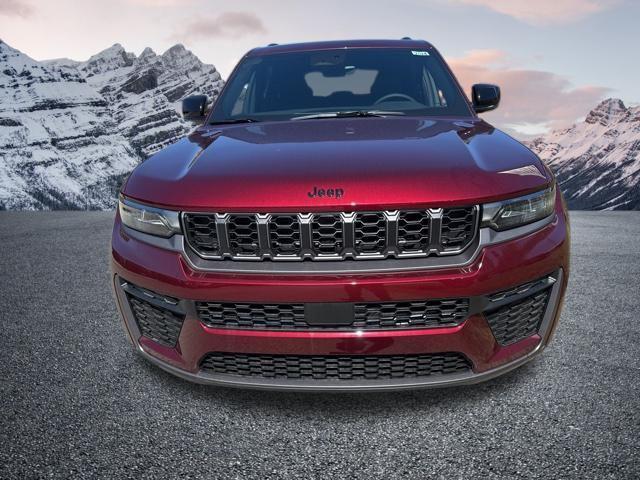 new 2026 Jeep Grand Cherokee car, priced at $36,875