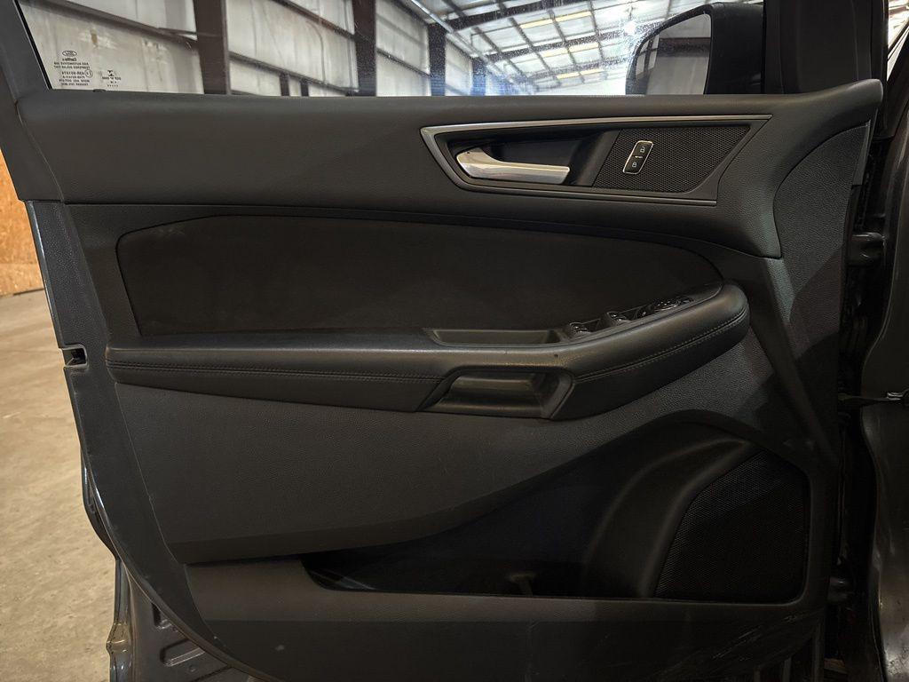 used 2016 Ford Edge car, priced at $4,999