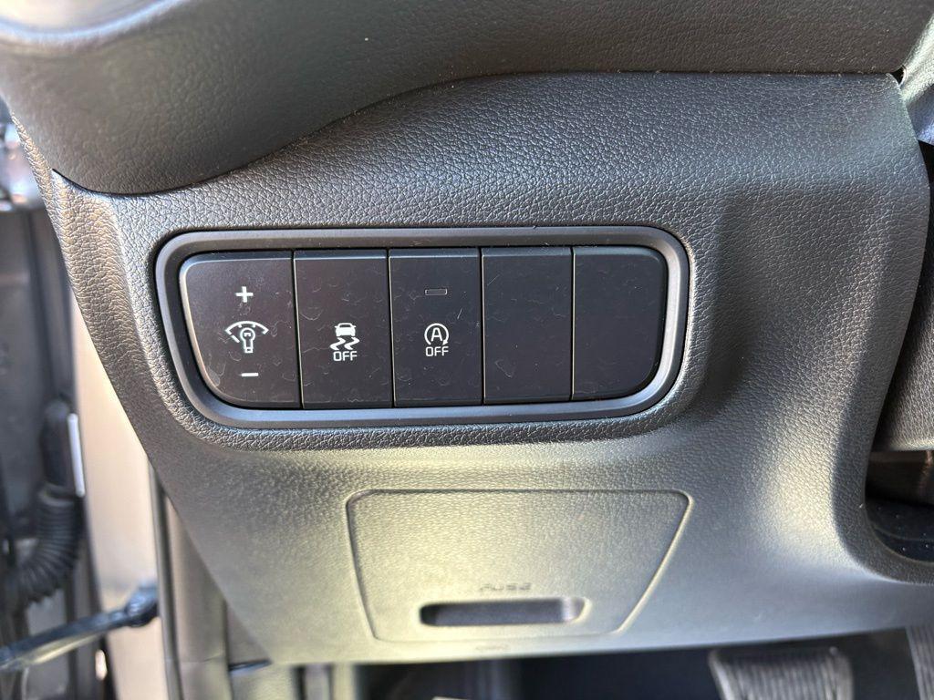 used 2025 Kia Soul car, priced at $17,997