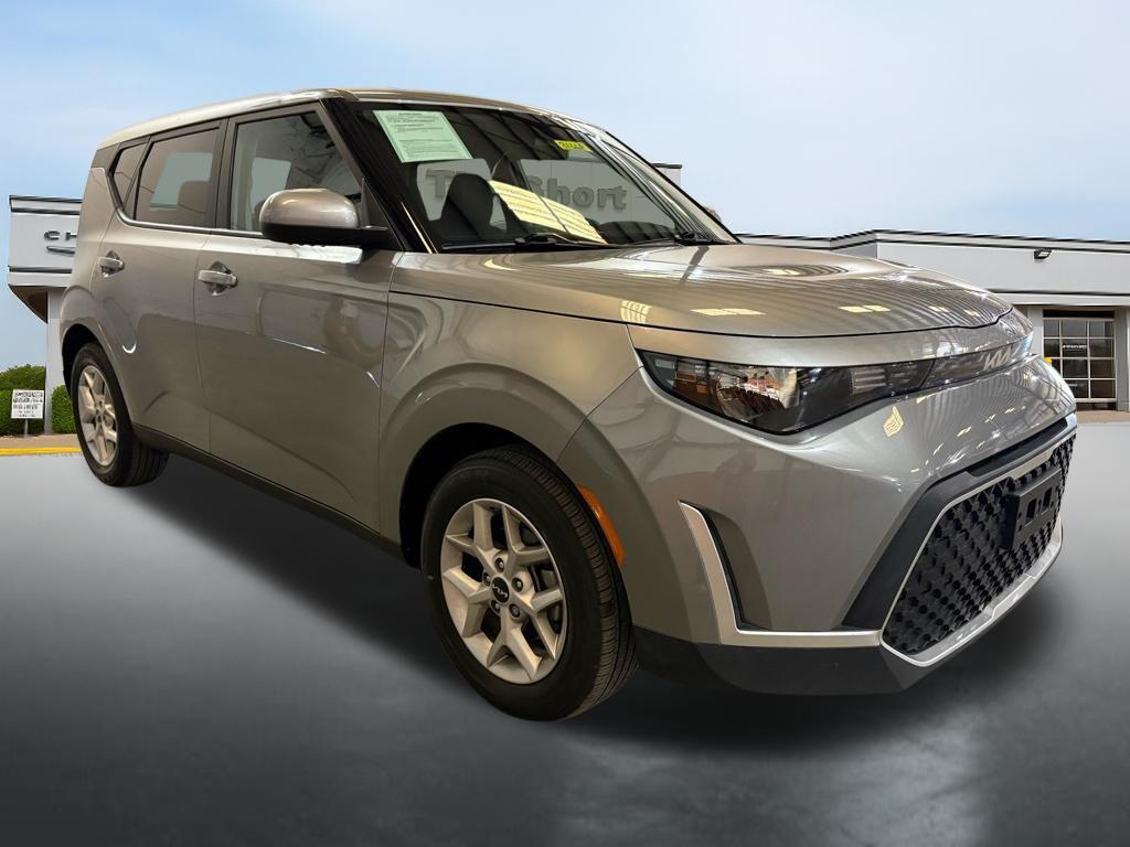 used 2025 Kia Soul car, priced at $17,997