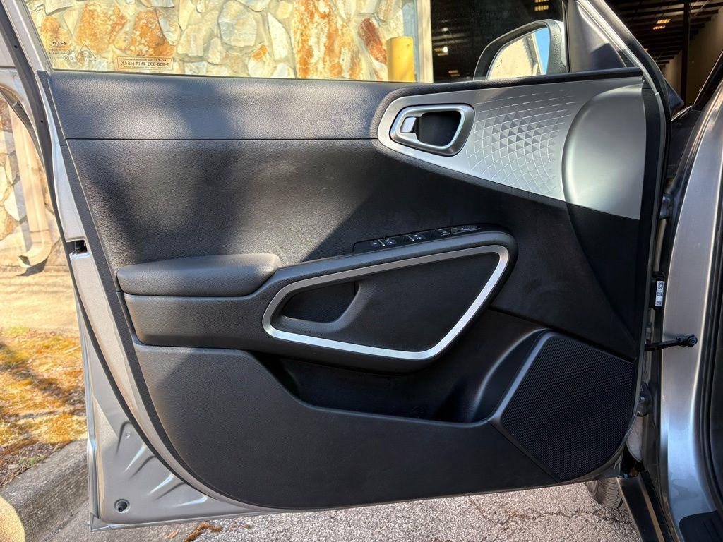 used 2025 Kia Soul car, priced at $17,997