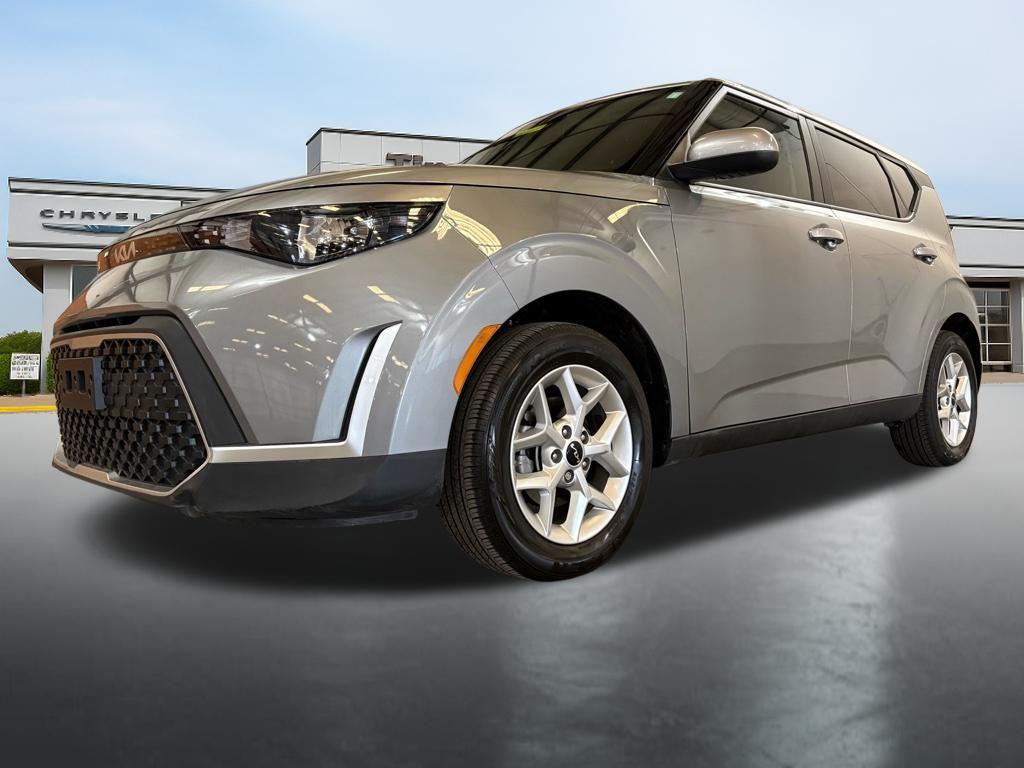 used 2025 Kia Soul car, priced at $17,997