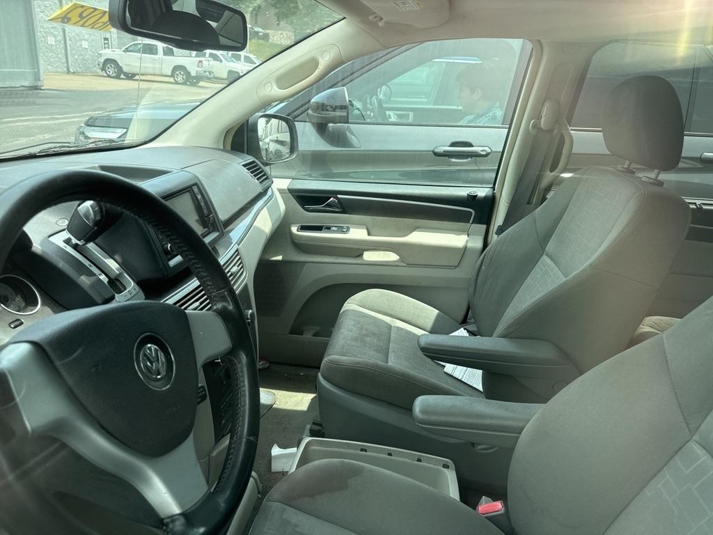 used 2009 Volkswagen Routan car, priced at $1,999