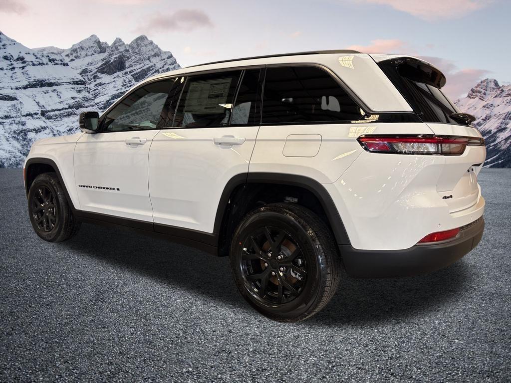 new 2026 Jeep Grand Cherokee car, priced at $36,871