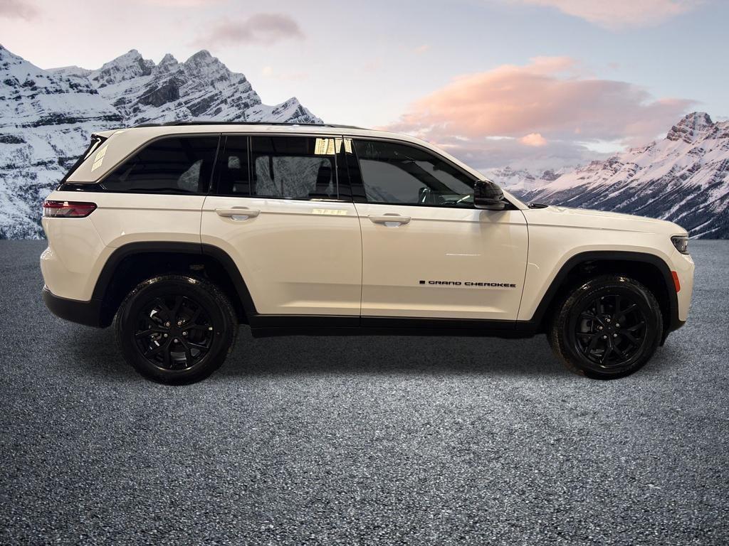 new 2026 Jeep Grand Cherokee car, priced at $36,871