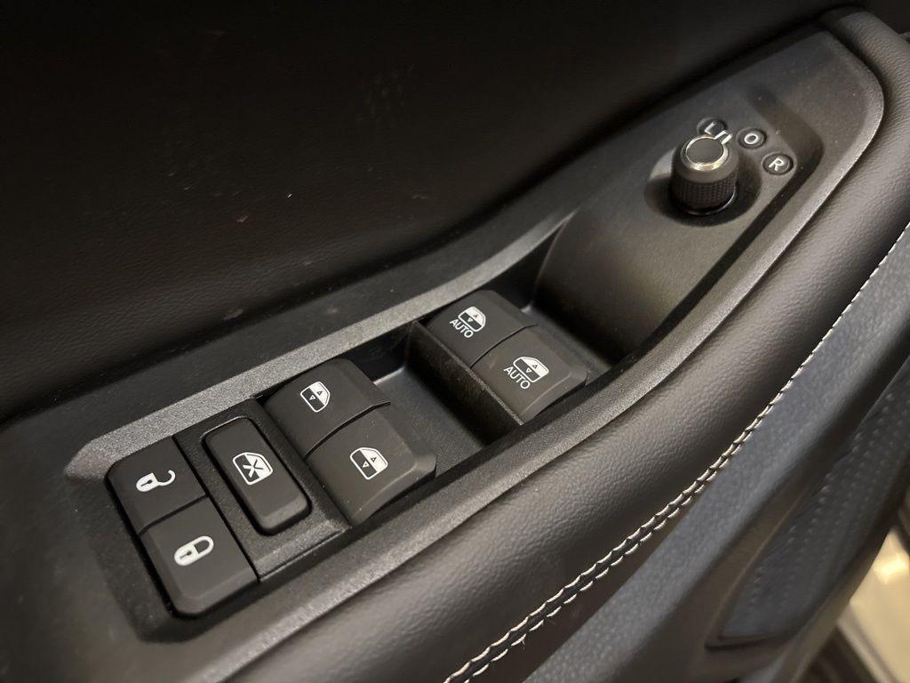 new 2026 Jeep Grand Cherokee car, priced at $38,734