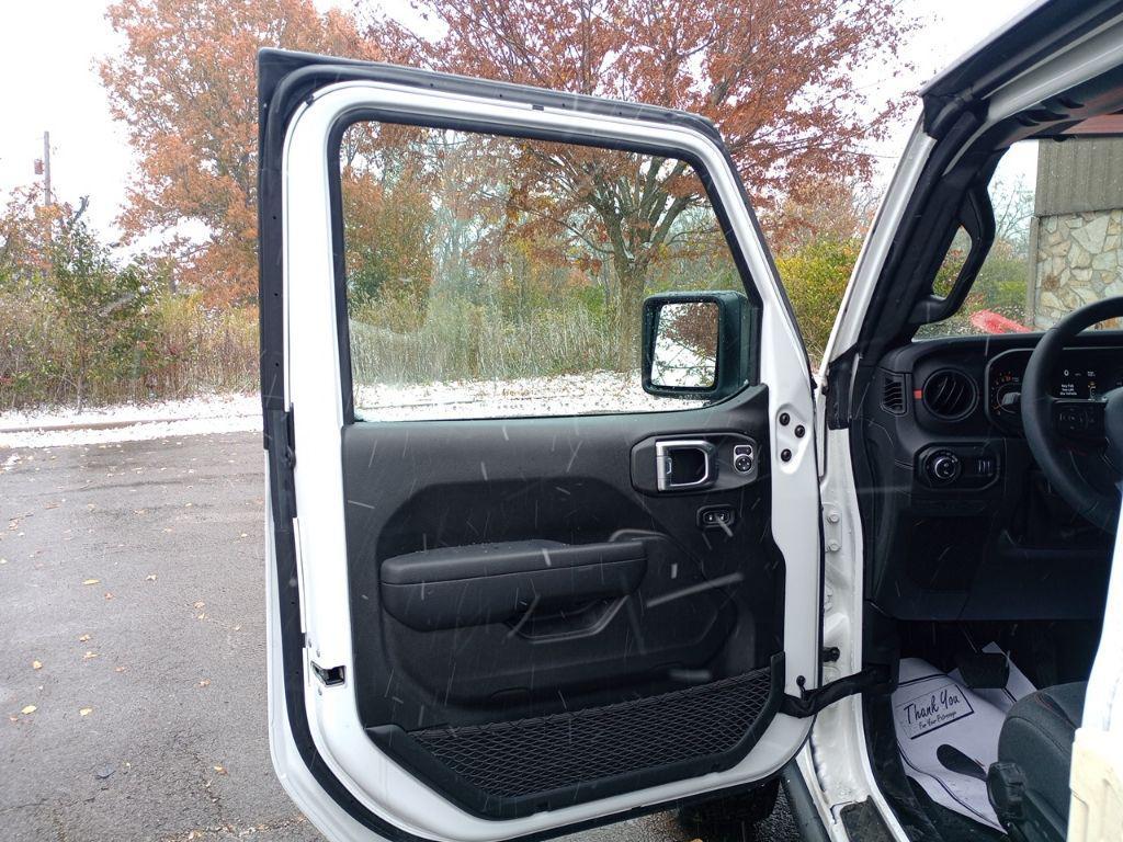 used 2024 Jeep Gladiator car, priced at $41,999