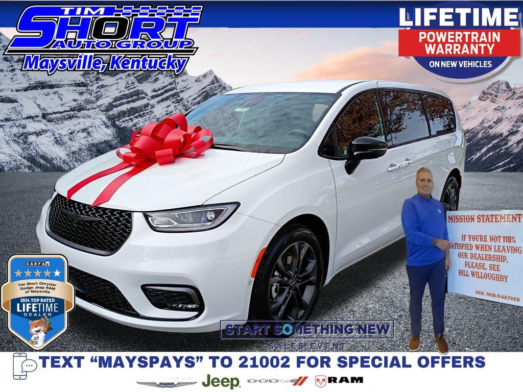 new 2026 Chrysler Pacifica car, priced at $39,557