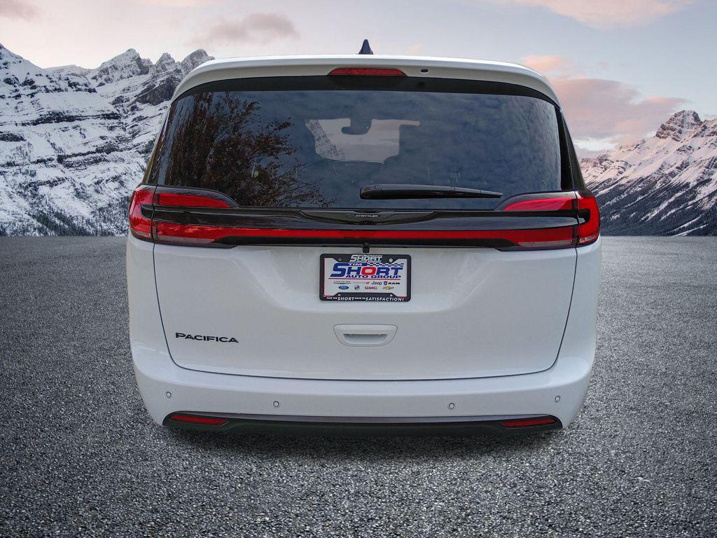 new 2026 Chrysler Pacifica car, priced at $39,307