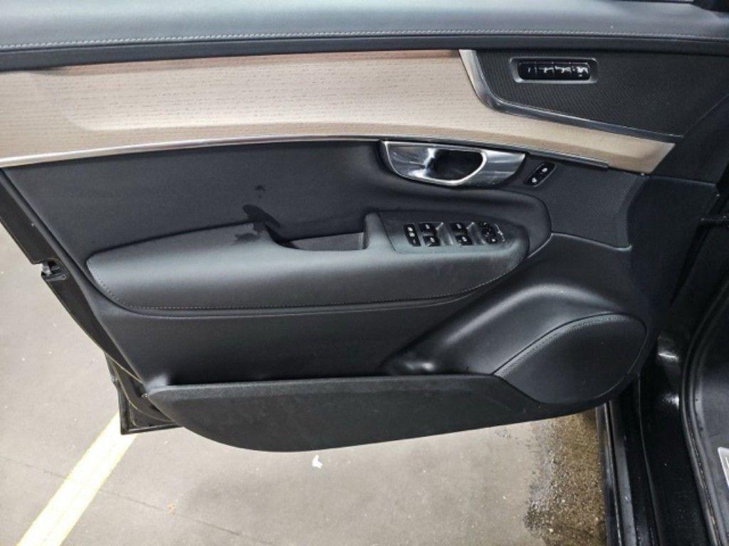 used 2025 Volvo XC90 car, priced at $41,999