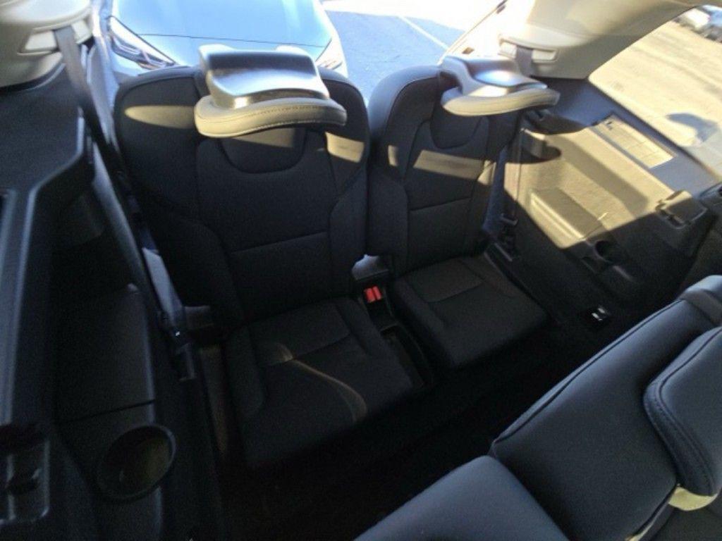 used 2025 Volvo XC90 car, priced at $41,999