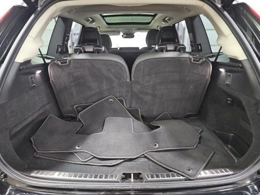 used 2025 Volvo XC90 car, priced at $41,999