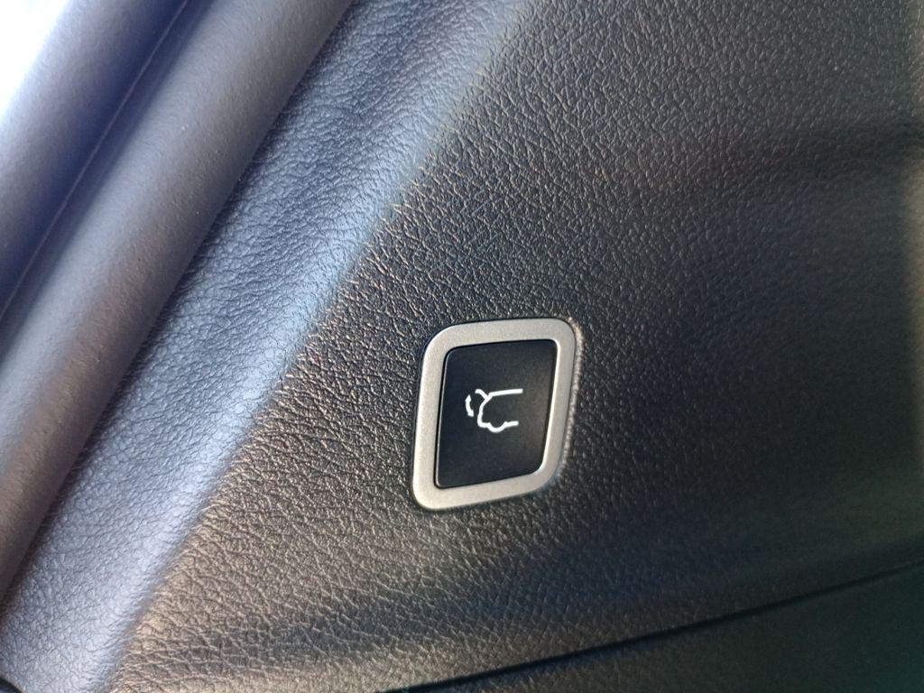 new 2026 Chrysler Pacifica car, priced at $39,533