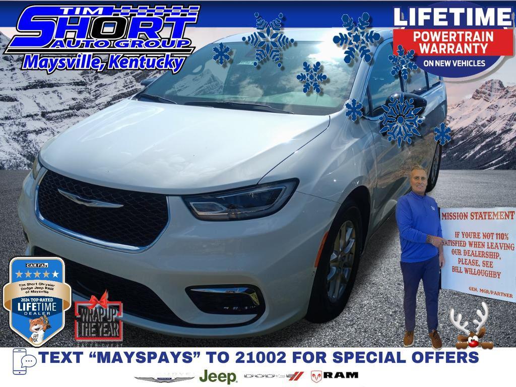 new 2026 Chrysler Pacifica car, priced at $35,783