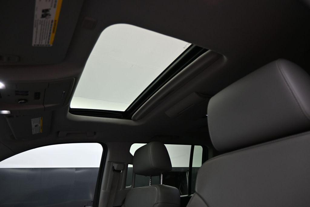used 2016 Chevrolet Suburban car, priced at $20,899