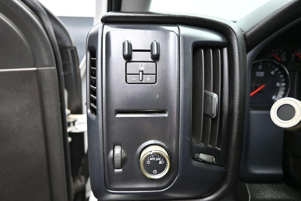 used 2018 Chevrolet Silverado 1500 car, priced at $19,897