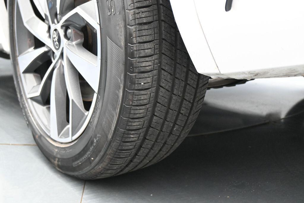 Audi Q5 view 28