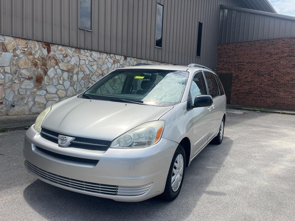 used 2004 Toyota Sienna car, priced at $3,998